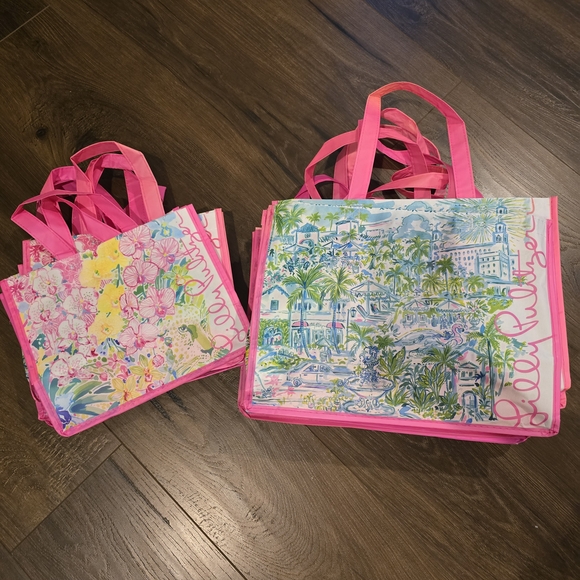 Lilly Pulitzer Handbags - 18 Reusable Bags